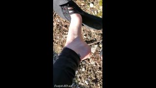 online clip 40 Sloans Paws 25 - foot - handjob porn foot fetish domination-4