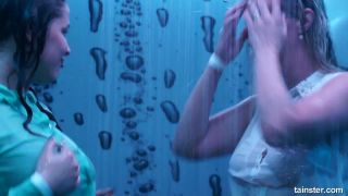 Porn tube Soaked and Saucy!-1