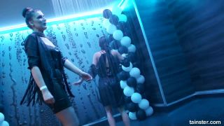 Porn tube Soaked and Saucy!-5