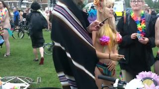 The_Brighton_2016_Naked_Bike_Ride_part4-3