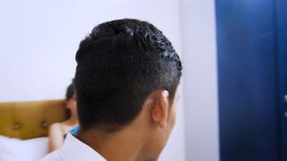 A sexy lady fucked a hotel room service boy hardcore sex india....-1