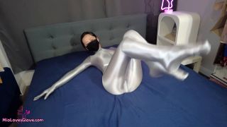  fetish fetish Miolovesglove – Mlg 006 Sexy Silver Spandex Zentai Catsuit Fondling Handjob [FullHD 1080p] 2025 -1
