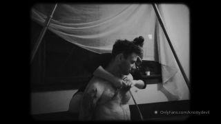 knottydevil 2020-11-23_This_is_a_fun_clip_I_thought_ya_ll_might_like._My_old_roomma.._3825 -1