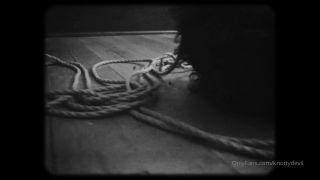 knottydevil 2020-11-23_This_is_a_fun_clip_I_thought_ya_ll_might_like._My_old_roomma.._3825 -9