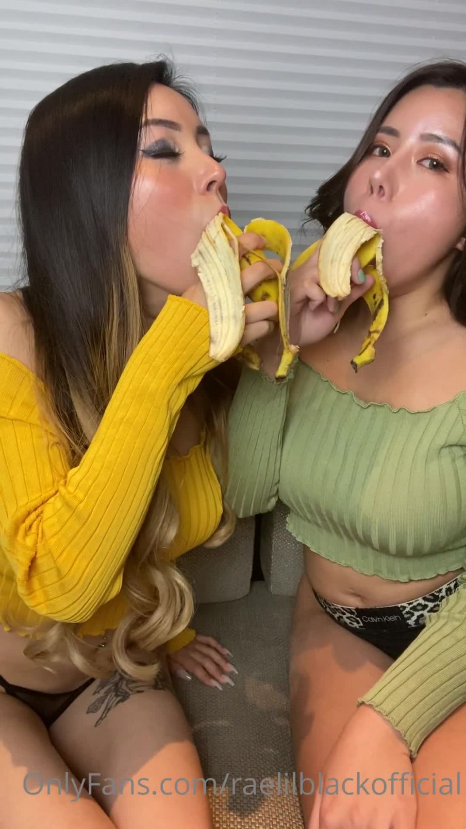 RaeLilBlack Official Raelilblackofficial - watch us swallowing these bananas im sorry i failed again to be sexy at the e 29-10-2020