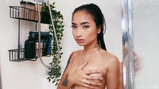 Shower With Avery Blak-4
