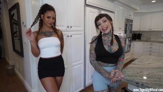 Annie Vers,Tigerlilly - Horny Roommates Bang the Pool Boy-5