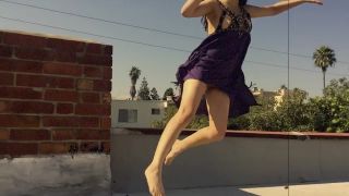 Lucrezia Grey Dance No Panties on the Air-3