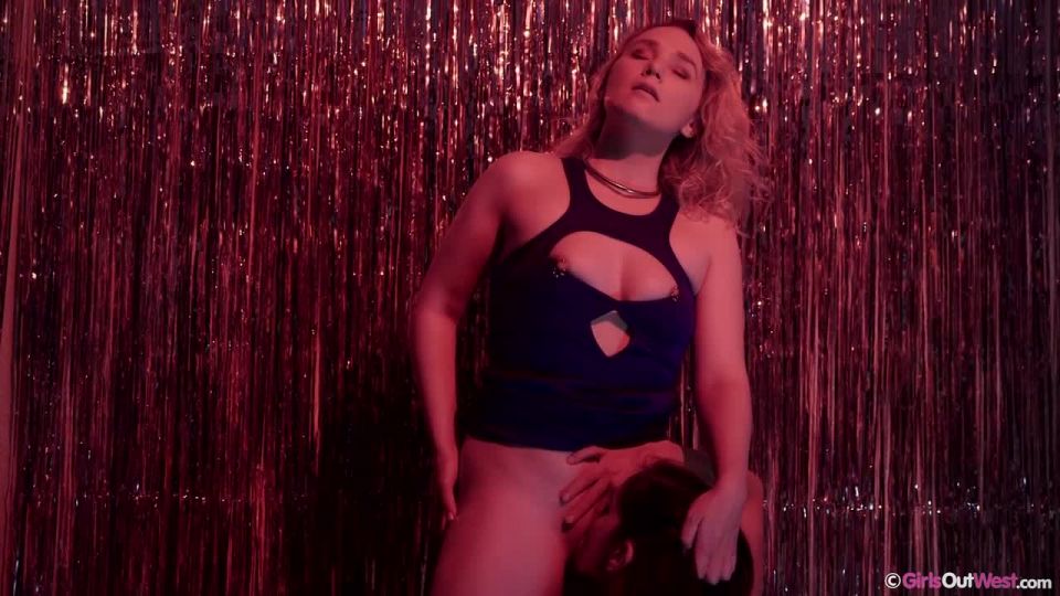 free online video 37 femdom family anal porn | Katie & Kim - Dancefloor Romance pt1 | orgasm
