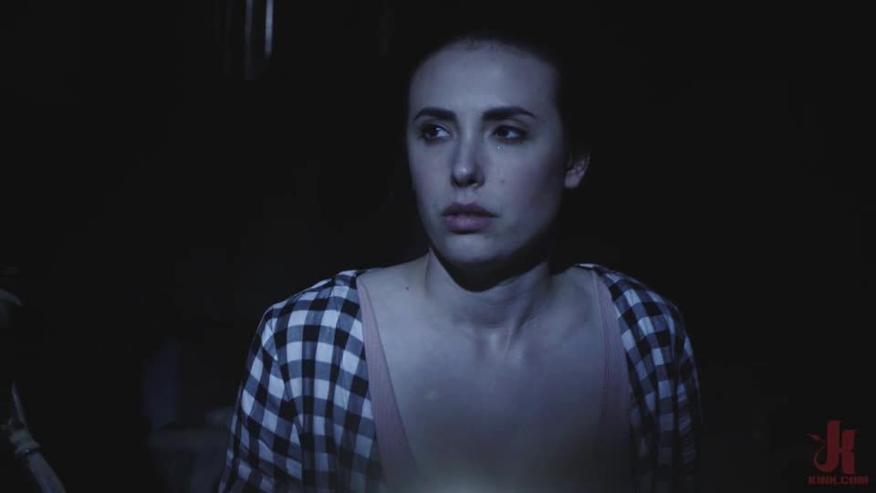 Casey Calvert, Charlotte Sartre - Derelict: The Psychose...