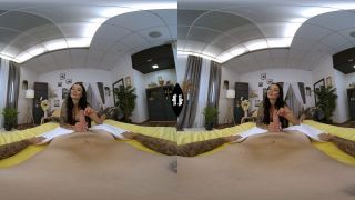 Maddy Black VR Massage 8K All Sex MILF Oculus Vive 体验-1