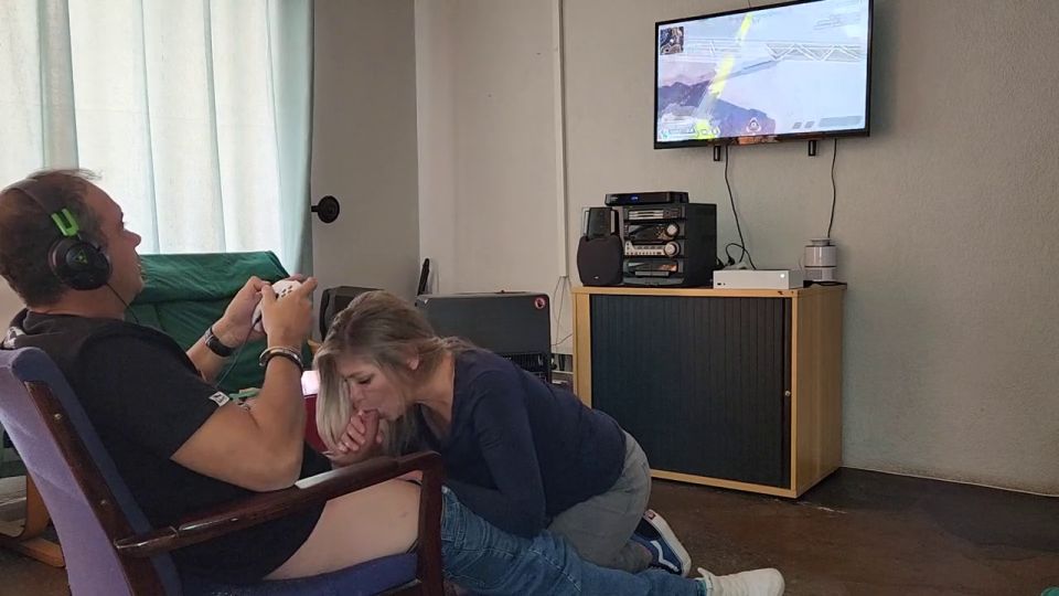 sparowdox - Why does she always want to suck my cock when im on my best game