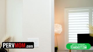 7175 Slutty Stepmom's Solution Sucking and Fucking her Stepso...-5