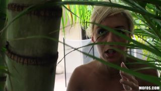 7139 Jewel Jensen Spying On His NeighborS Workout-2