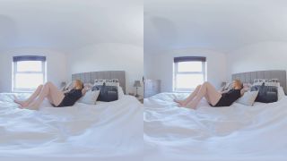 Video Kourtney M, Bedroom Tease 1920p UltraHD/4K-1