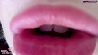 Virtual Reality British Teens British Teens – Seducing The New King Tongue Closeups-2