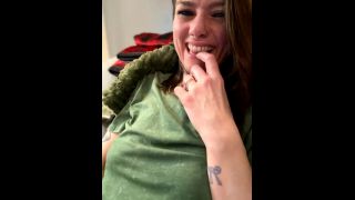 Fetish porn Eva Elfie Leaks Her Tight Wet Pussy In Kinky OnlyFans Video Eva Elfie-7