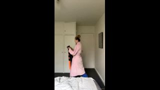 Onlyfans - Rhiannon Hughes - rhiannnonhughesStream started at      am Fake tan with me - 17-06-2021-5