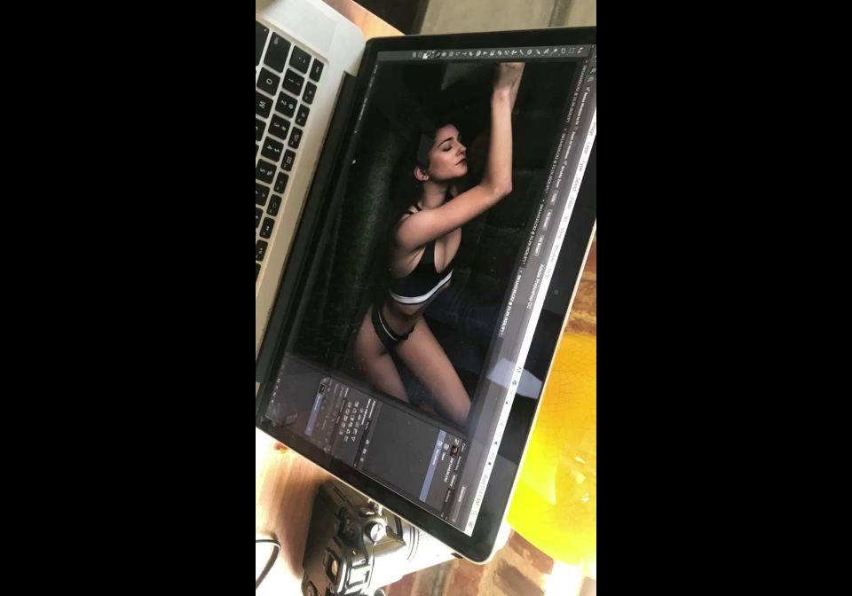 Holly Randall tqnLeEHKRV9S4zirn5U5NTz7EptXoZVE