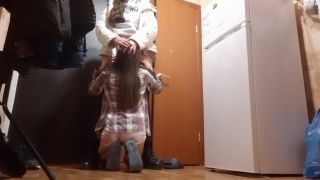 [Amateur] Моя девушка наблюдает, как я трахаюсь с курьершей в прихожей и мастурбирует - lesbian_illusion-3