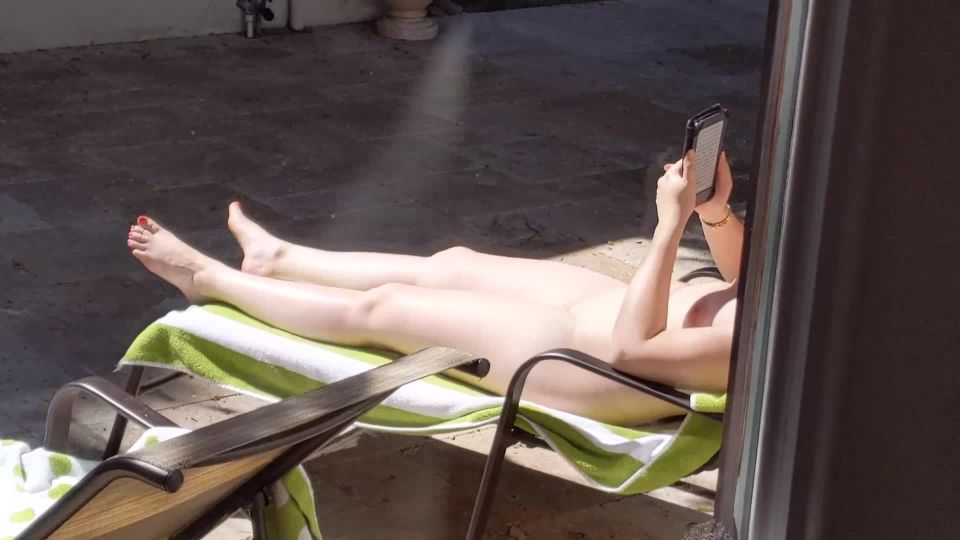 not-sil-tanning-in-backyard-3