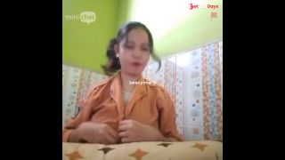 Awek Tudung Pengakap Tetek Besar-1