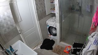 [K2S.CLUB] Voyeur-House - Andreza And Guest Guy Shower And Bathroom Sex 01.09.2025 - HD 720P-9