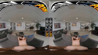 Duncan Saint,Laya Rae - VIRTUAL PORN - Laya Rae Begs For A Ride And Offers Her Pussy As Payment For Your Cock-9