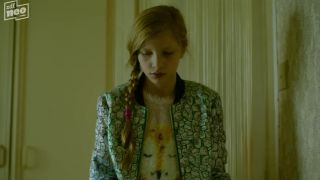 Valerie Koch - Parfum s01e04 (2018) HD 720p - [Celebrity porn]-8