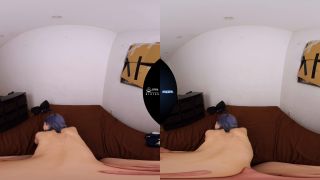 Rurucha VR Experience: Confinement & Urination in UltraHD 2K-8