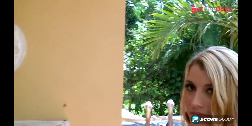 Bikini Bust-Out - Melissa Manning
