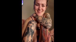 Explore Solo Webcam Performances: Sensual & Alluring Shows-8