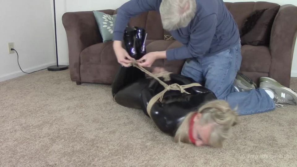 Mizz Shutters - Ambushed Burglar Bound and Lain Bare Sex...