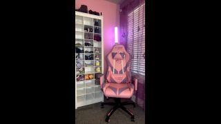 Violet Brandani 6L5Yis1AMEoBN60BzCm29s0INkj9zx7f-5