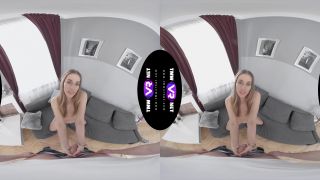 free xxx video 4 Hottie gives her friend sex help – Eveline Dellai 4K on virtual reality -2