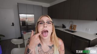 Gracie Squirts - Covered In Cum - Blowjob-1