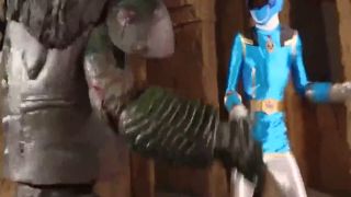 [SuperMisses.com] ZEPE-61 Super Heroine Rangers: 4 Cornered Squadron Heroines-002-1
