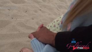 [GetFreeDays.com] Behind the scenes on a fun date with Riley Rose to the beach roadhead blowjob Porn Film October 2022-6