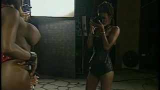 Sistaz N Chainz Scene  3-9