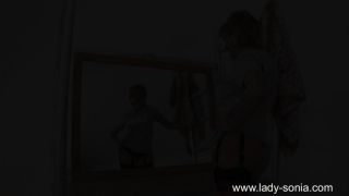 6222 British Milf Takes Bbc-1