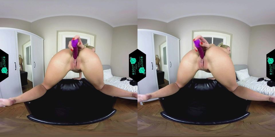Experience VR Porn with Natalie Cherie in Ultra HD Glory!
