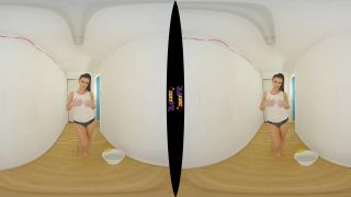 Amelia'S Big Wet TShirt Boobs In Virtual Reality 3D-1