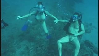 SexUnderwater e0084 Open Water Checkout Dive (mp4)-9