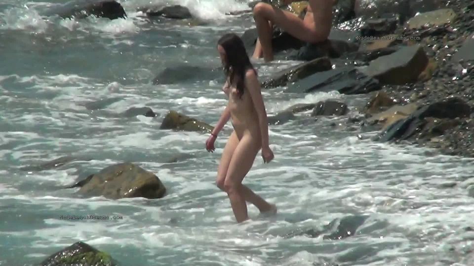 Nudist video 01722 Voyeur!