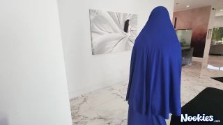 Hijab Fantasy Alexa Payne What Does She Do For her Greencard Hijab Girl (Amateur porn)-1