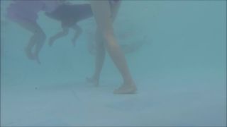 Voyeur Under the water in the swimming pool - pcolle YMUW-1007,  on voyeur -4