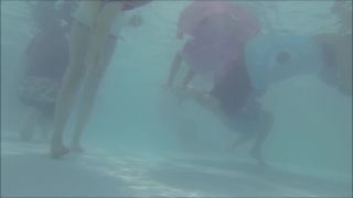 Voyeur Under the water in the swimming pool - pcolle YMUW-1007,  on voyeur -5