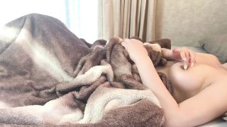 Una Fitness - 寝起きオナニー連続外イキと中イキで始まる日曜日　日本人素人/オナニー/パイパンまんこ/個人撮影-1