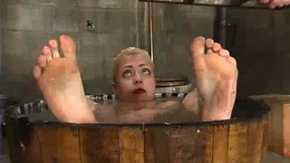 online video 37 blonde girl art WaterBondage – May 30, 2003 – Lorelei Lee, white on toys-7