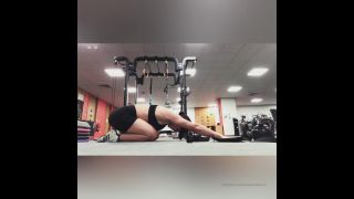online xxx video 15 cleosummersxxx 0402202021002493 love a good stretch in the gym, calf fetish on fetish porn -8
